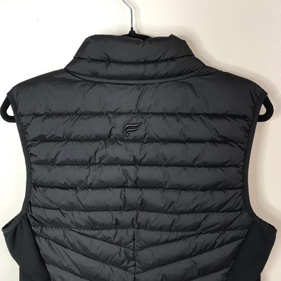 Fabletics Lightweight Adventure Vest Sz XL - Picture 5 of 7